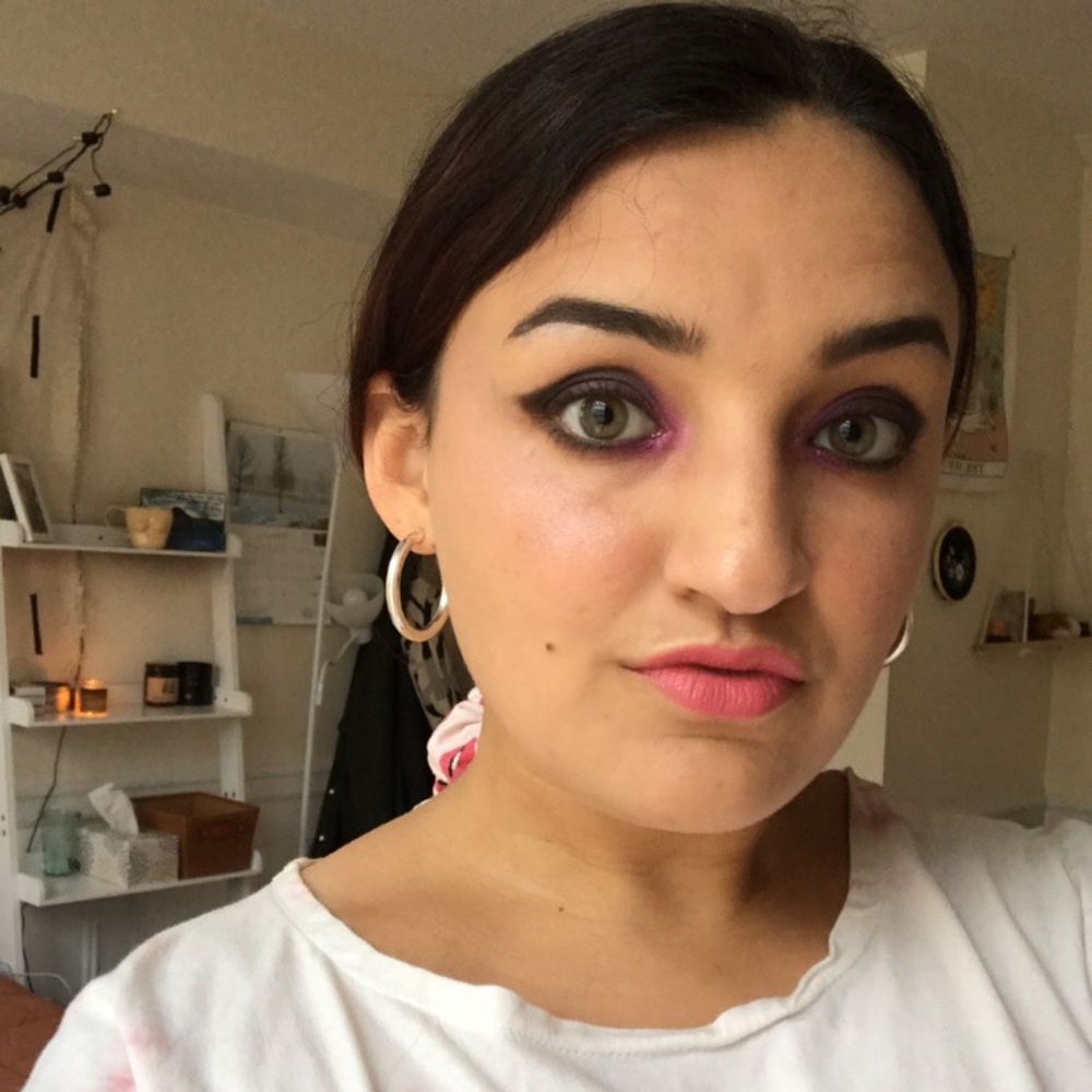 Meet your Posher, Lily